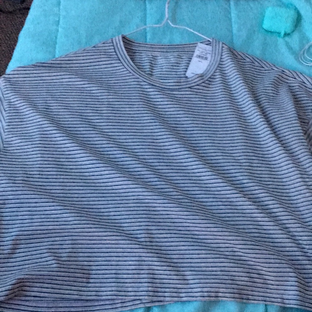 american eagle cropped top